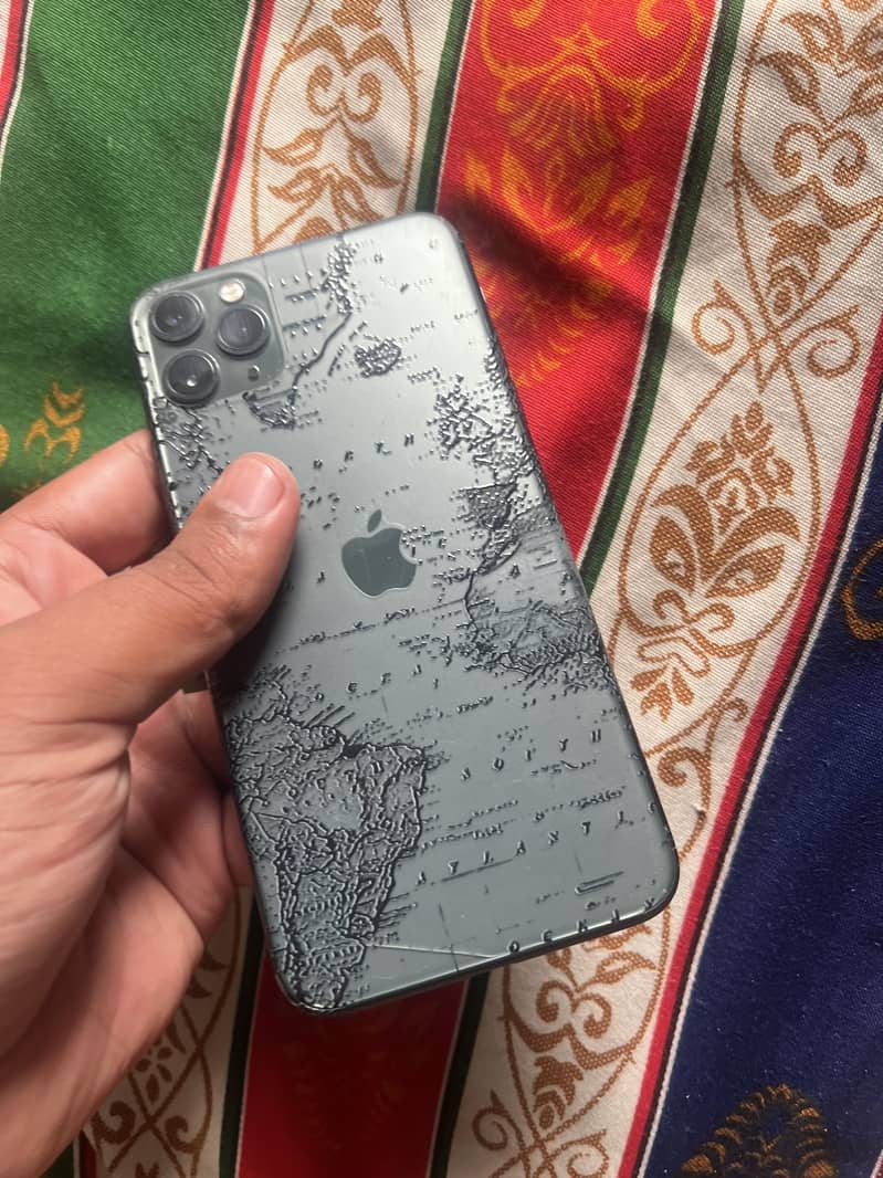 Apple iPhone 11 Pro Max 6