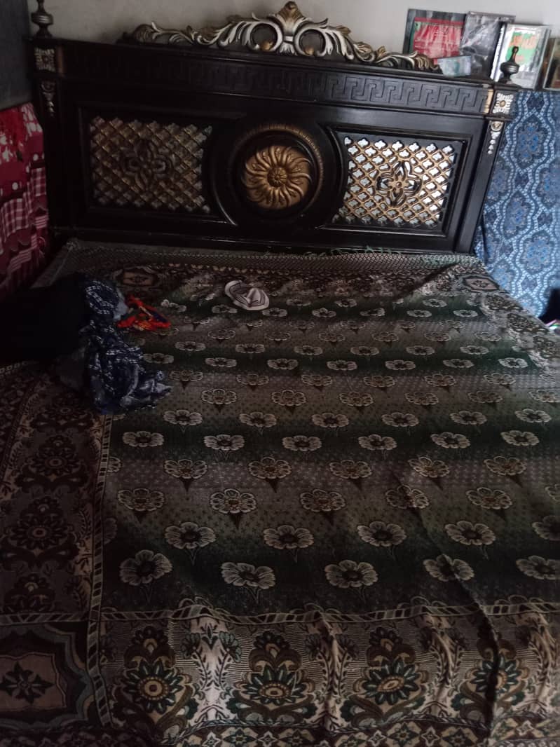Full size Bed 5