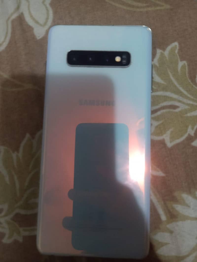Samsung S10 Plus 1