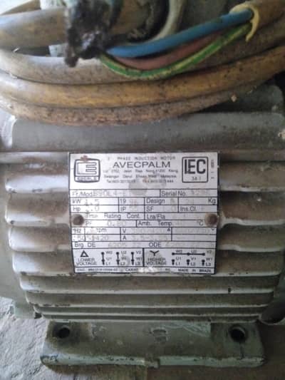 3 phass 2 hp motar urgent sale
