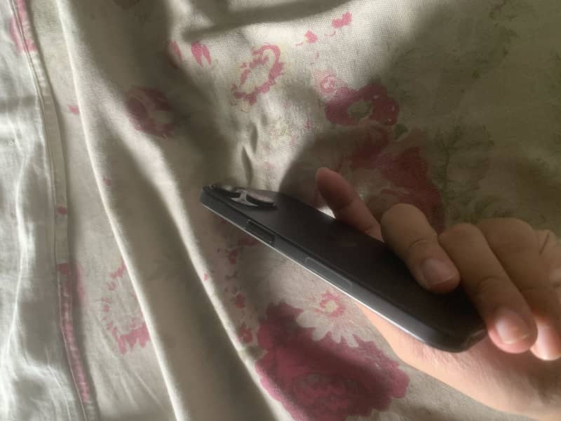 iPhone XS Max & IPhone 15 14