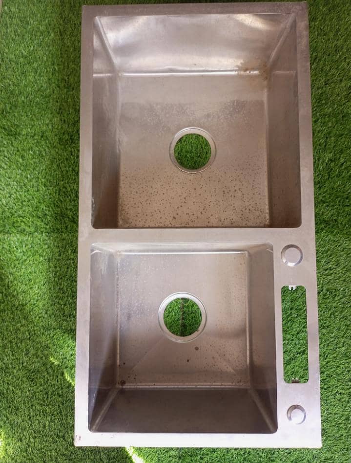 sinks 0