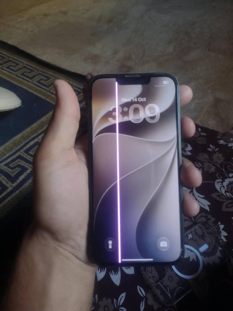 Apple iPhone 13 1