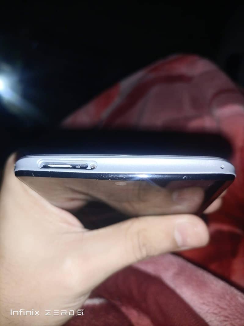Aquos zero 2 6