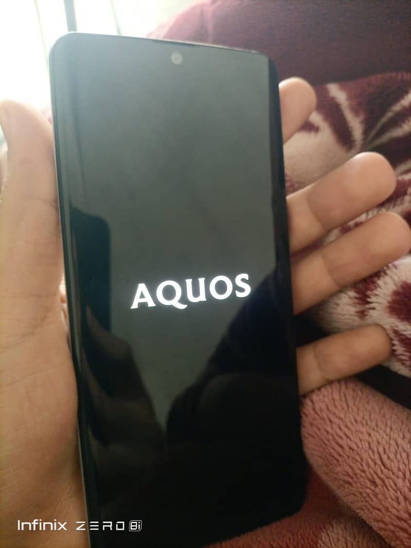 Aquos zero 2 10