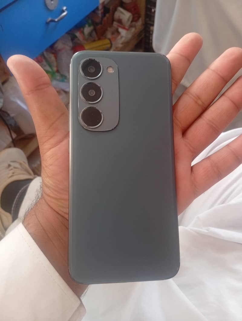 Tecno Spark 40 pro + 1