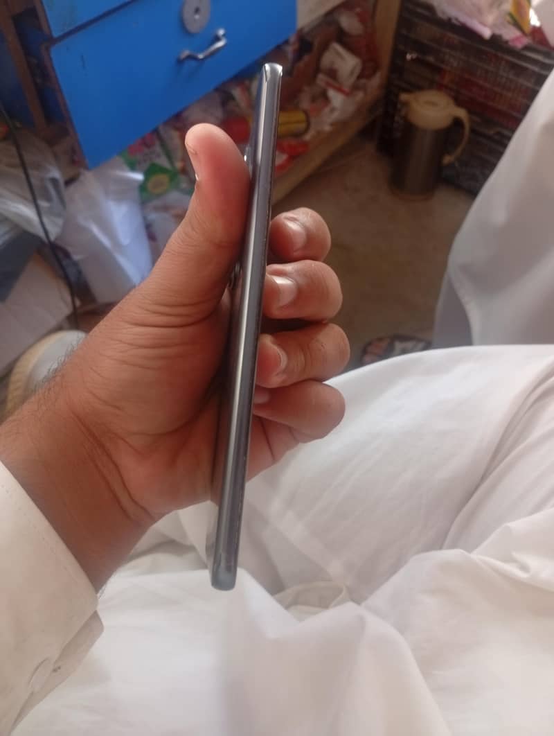 Tecno Spark 40 pro + 4