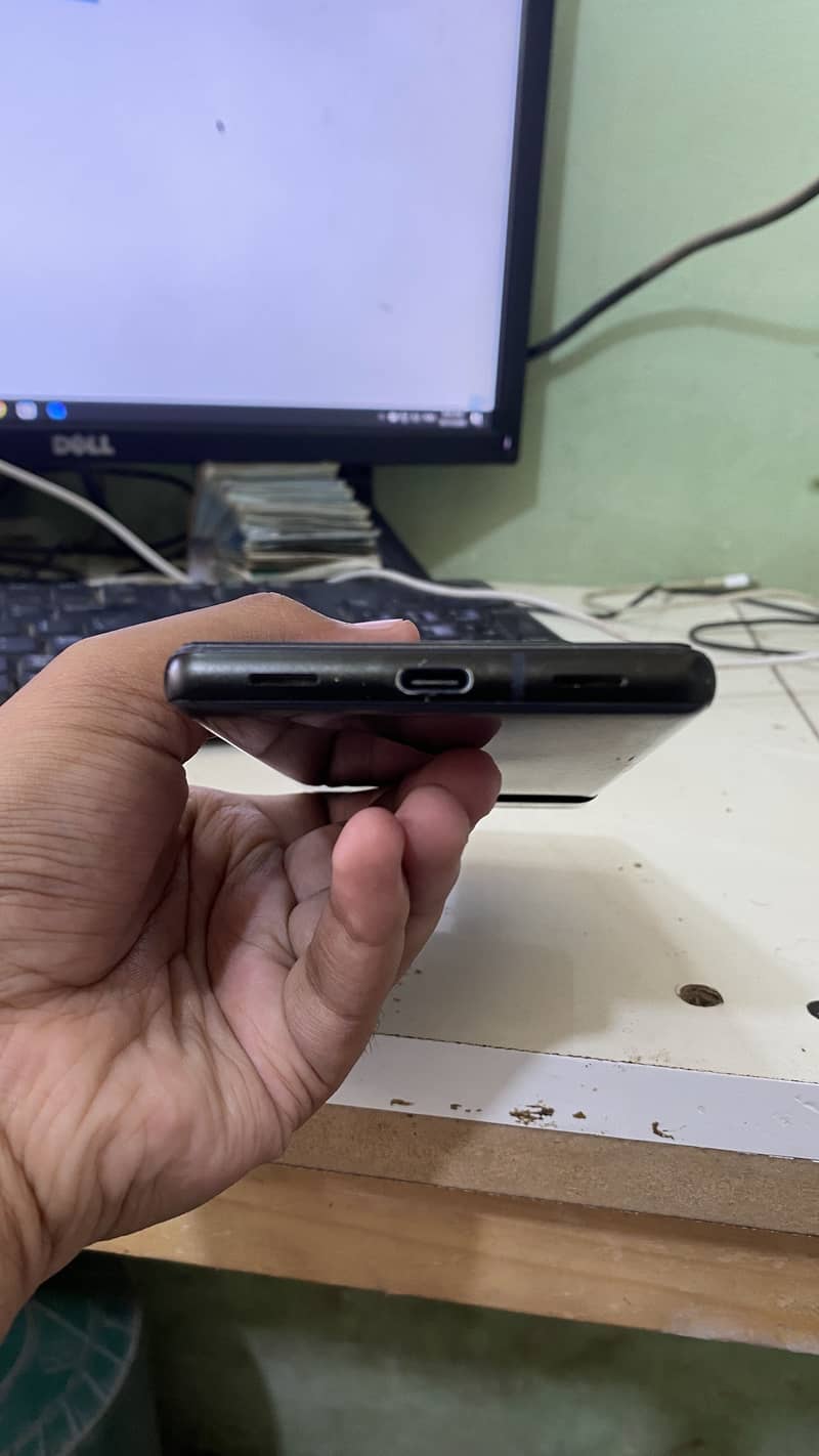 Google Pixel 6a 5