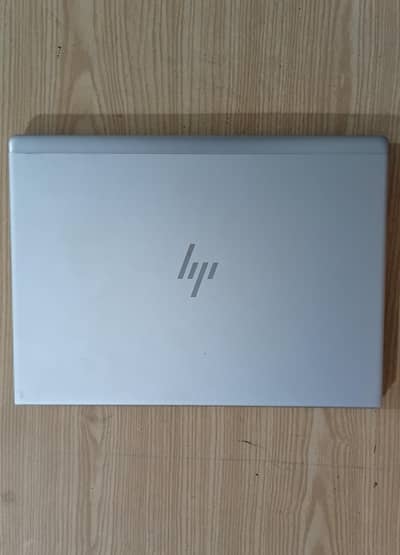 Hp elitebook 840 G5 core i5 8th gen 8/256