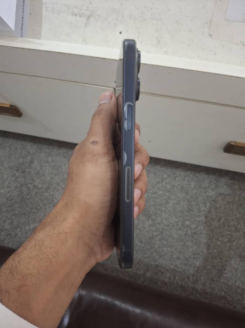 Apple iPhone 15 Pro Max 5