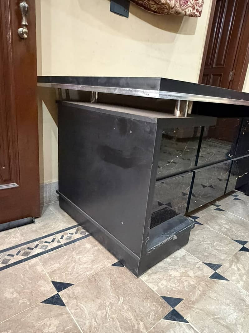 Executive Office  Table - Good Condition 3