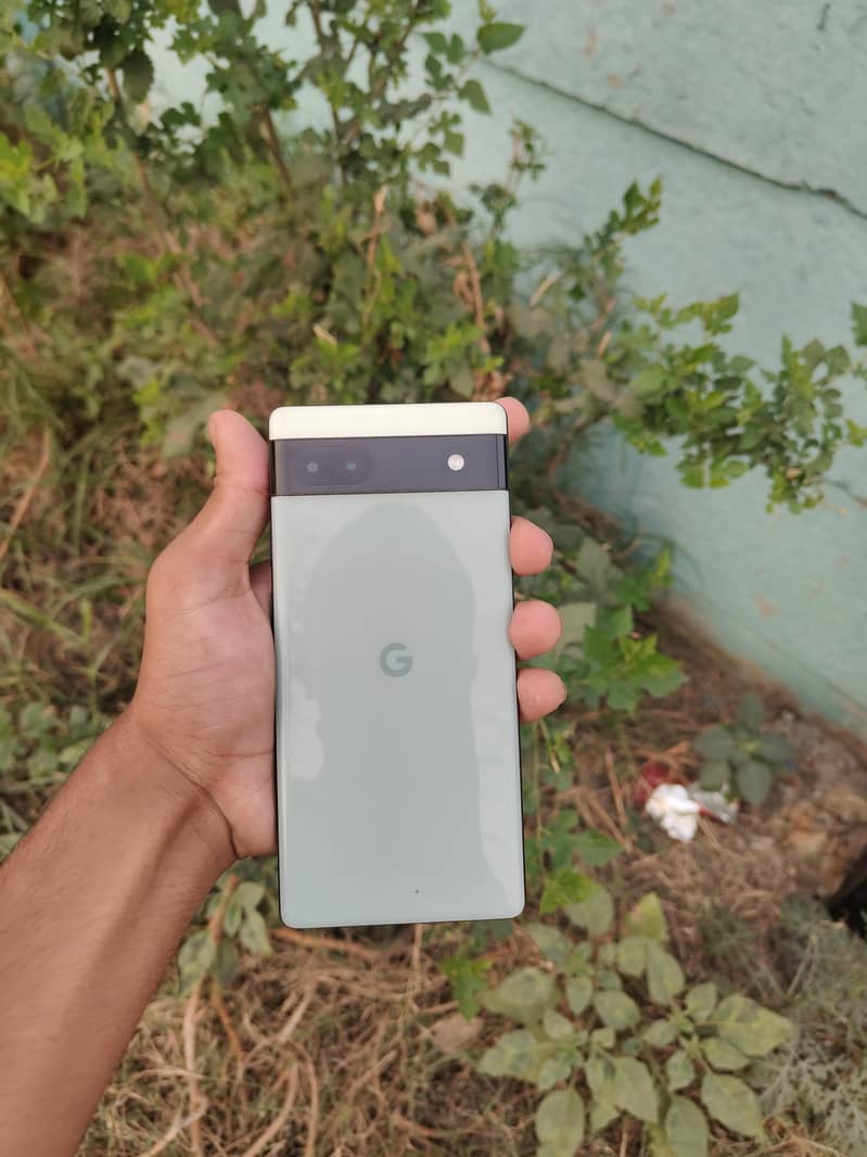 Google Pixel 6a 1