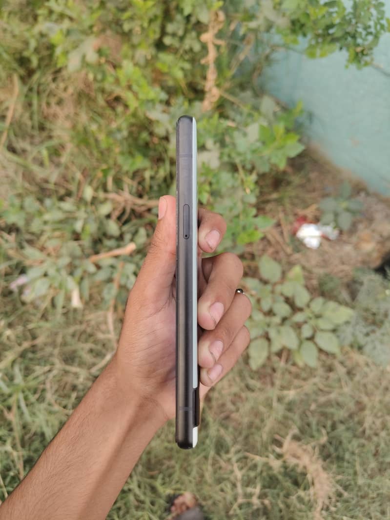 Google Pixel 6a 8