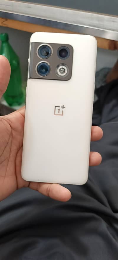 One Plus 10 Pro