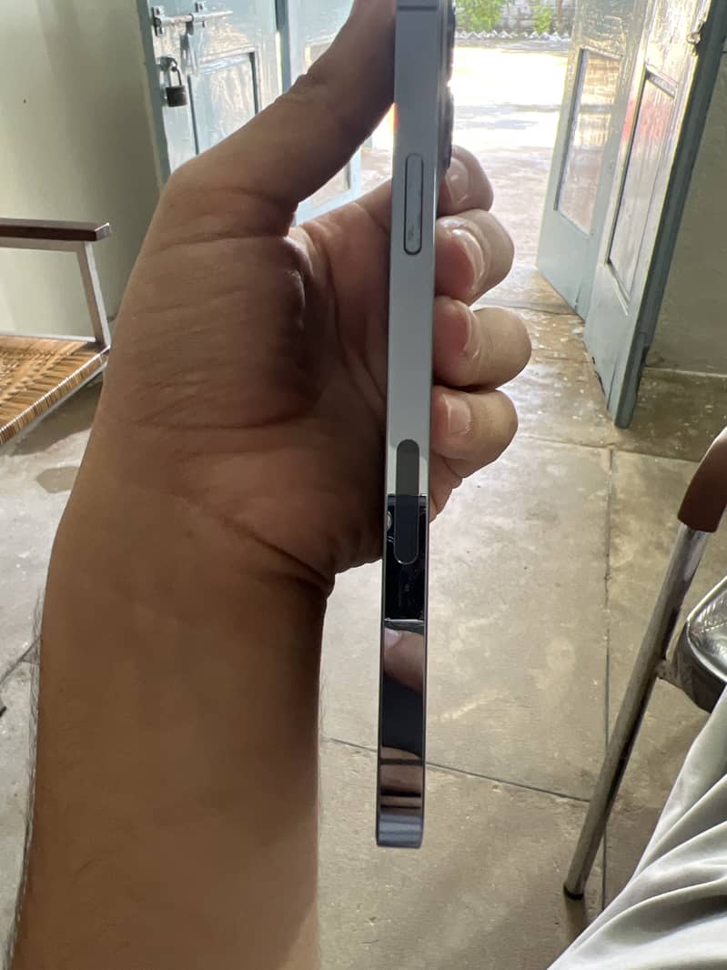 Apple iPhone 13 Pro Max jv 3