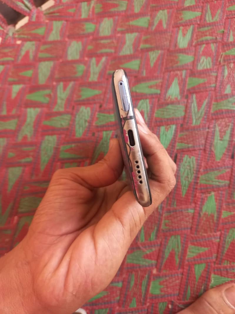 One Plus 7T 4