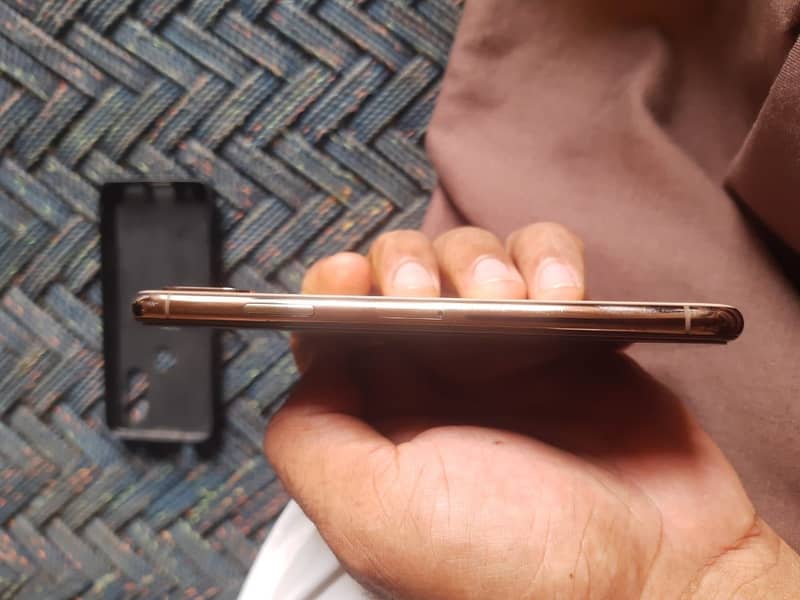 Apple iPhone XS 2
