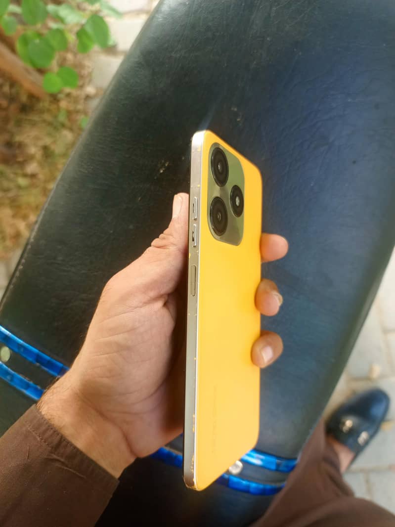 Tecno Spark 10C 4