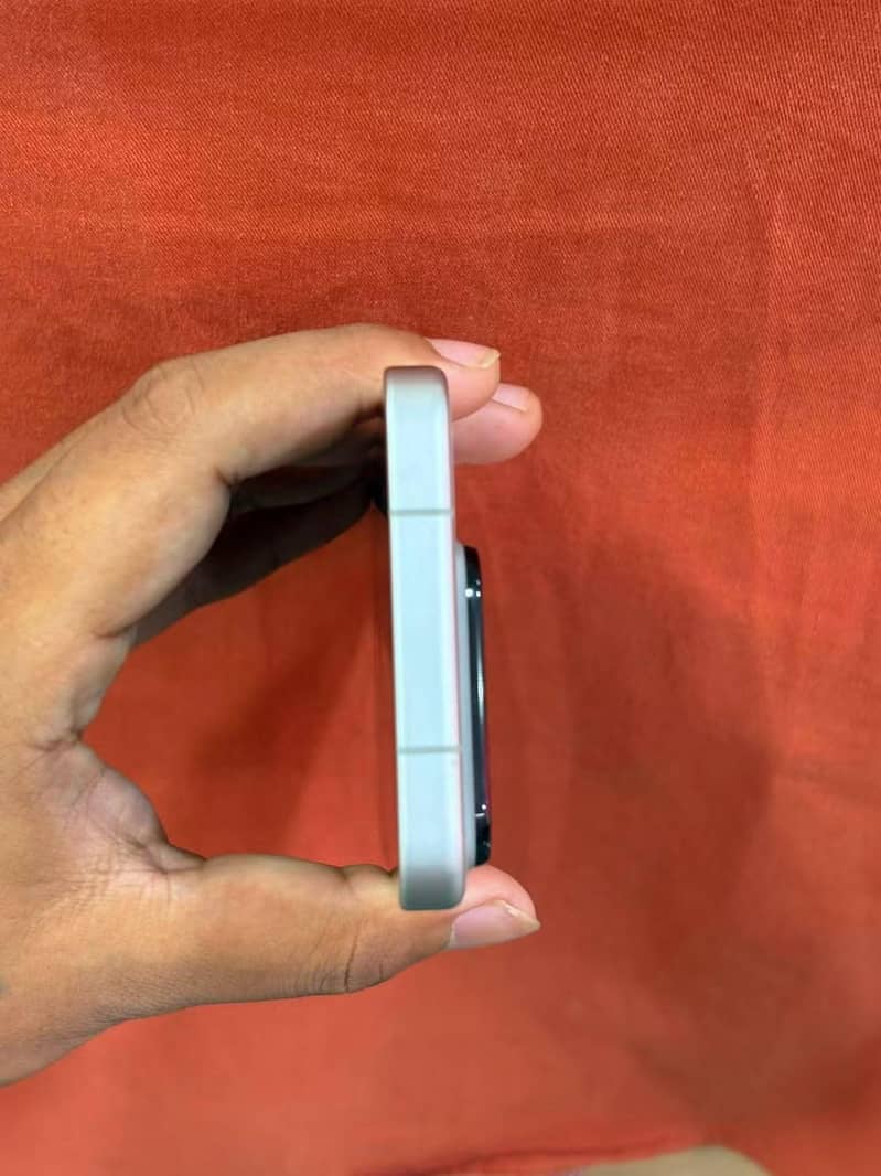 Xiaomi 15 4