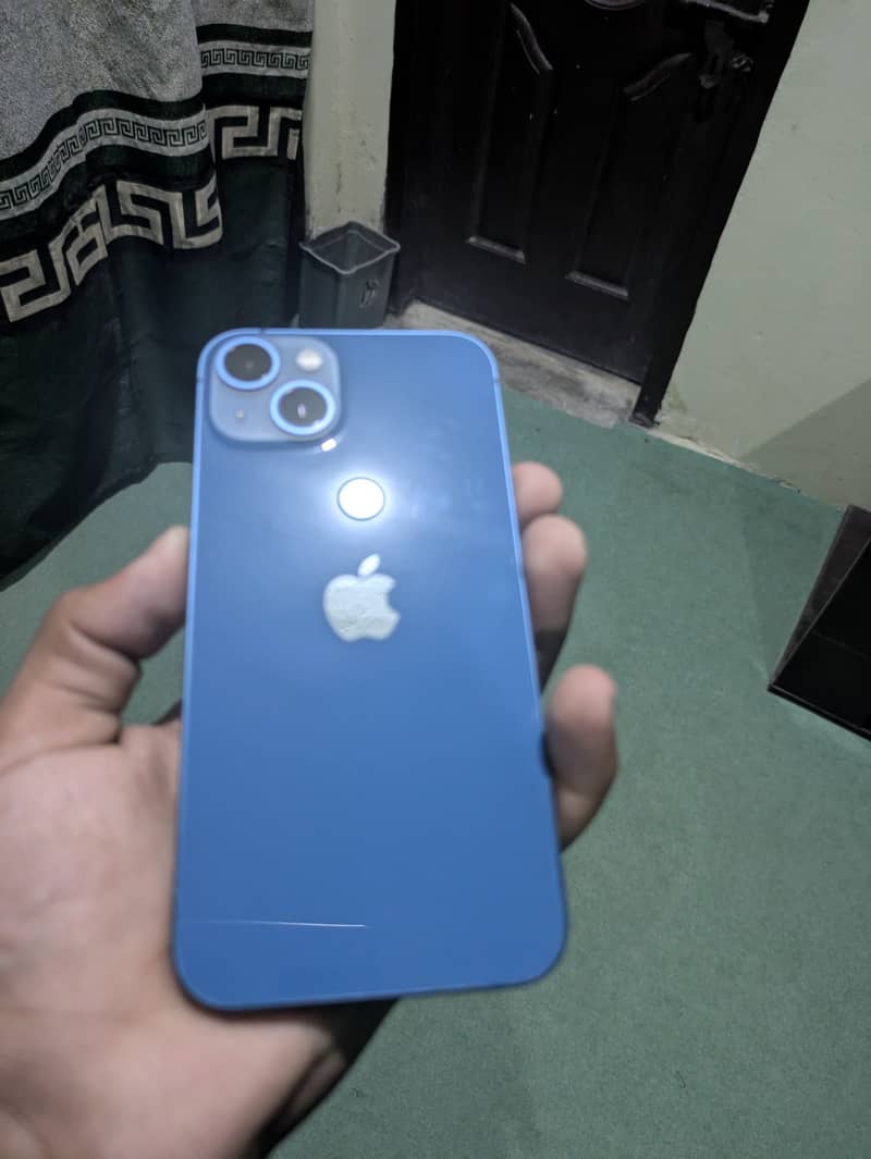 Apple iPhone 13 1