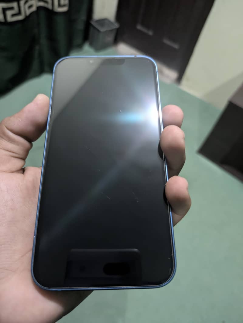 Apple iPhone 13 6