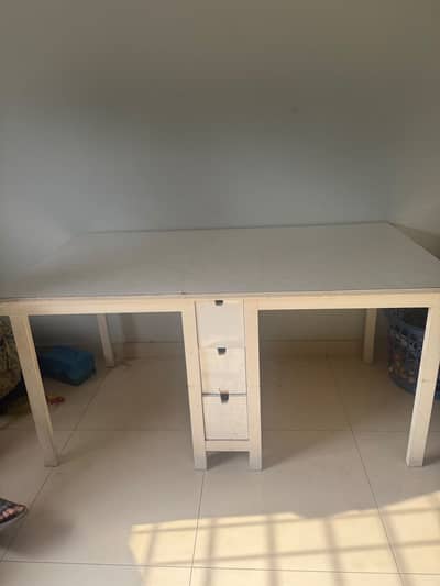 Dinning Table with 4 chairs