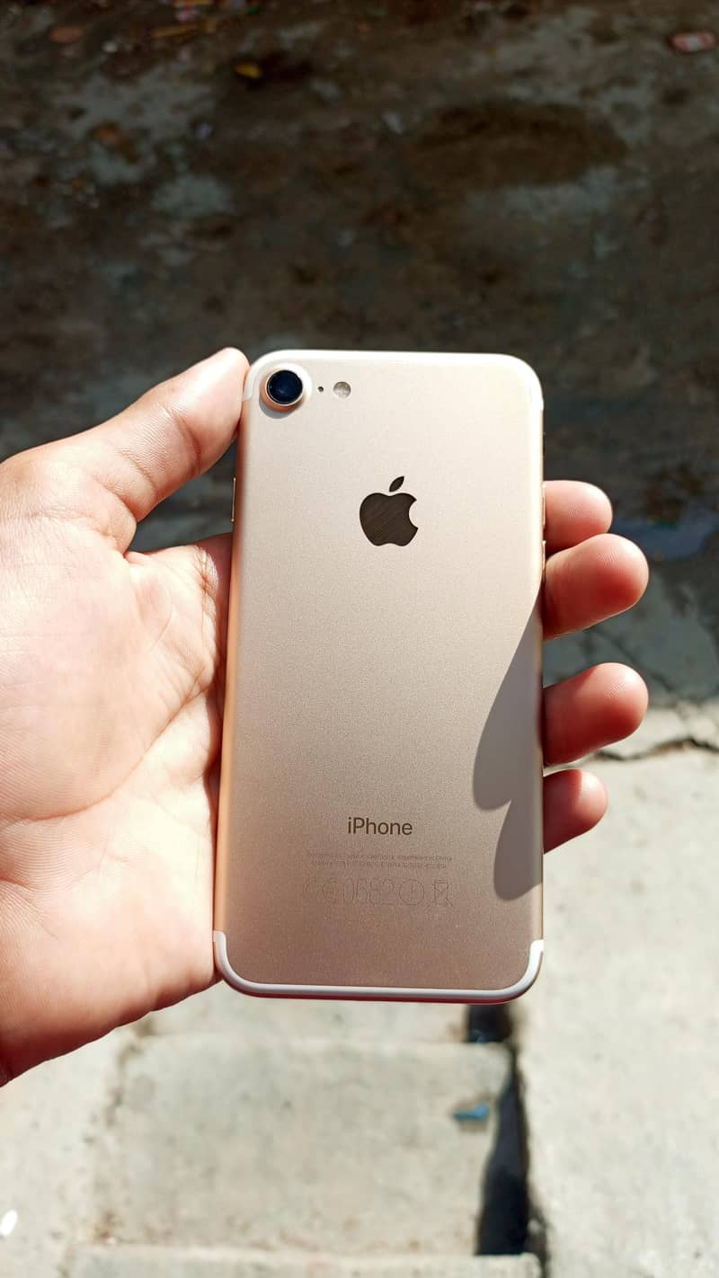 Apple iPhone 7 6