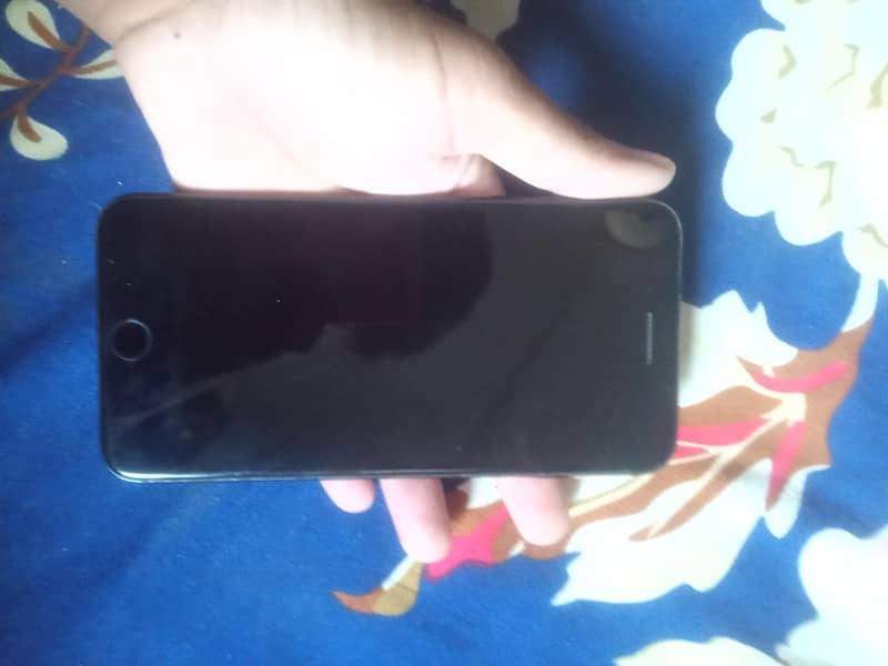 Apple iPhone 7 Plus 2