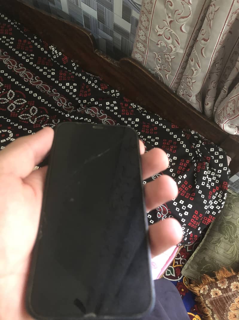 Apple iPhone 12 1