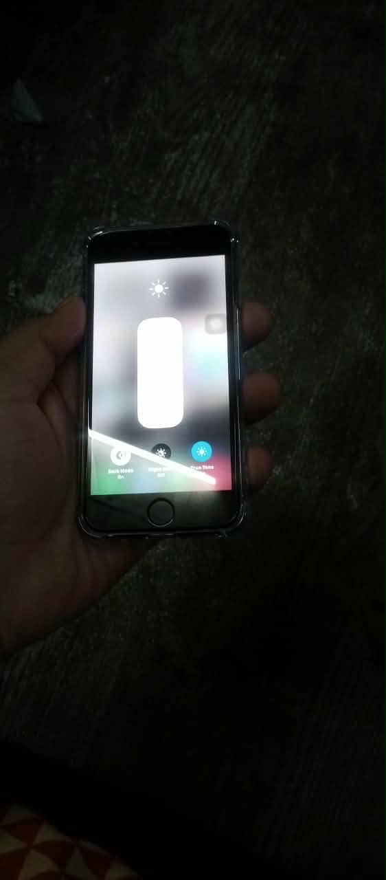 Apple iPhone SE 0