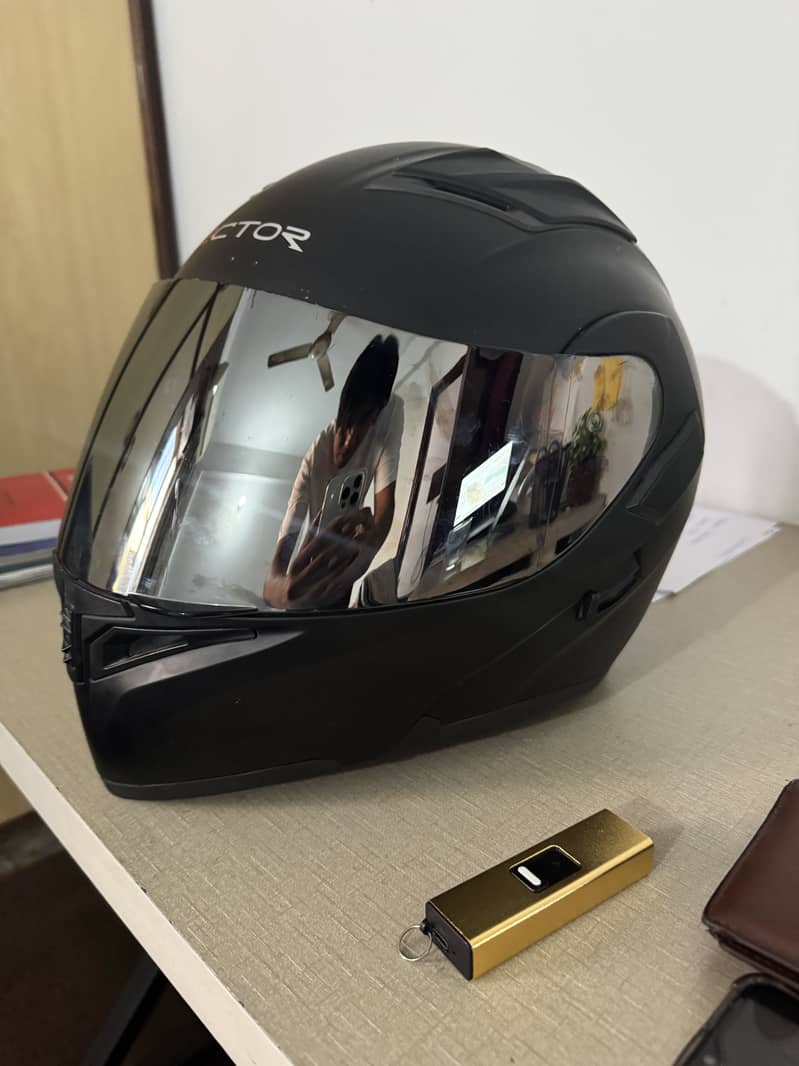 Vector helmet with black visor 3