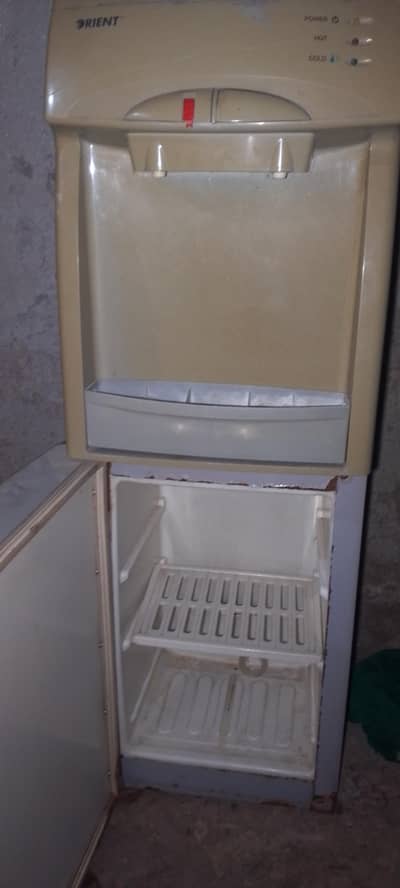 dispenser Orient cumpny dispensar shi chlta hai aur gram Pani krta hai