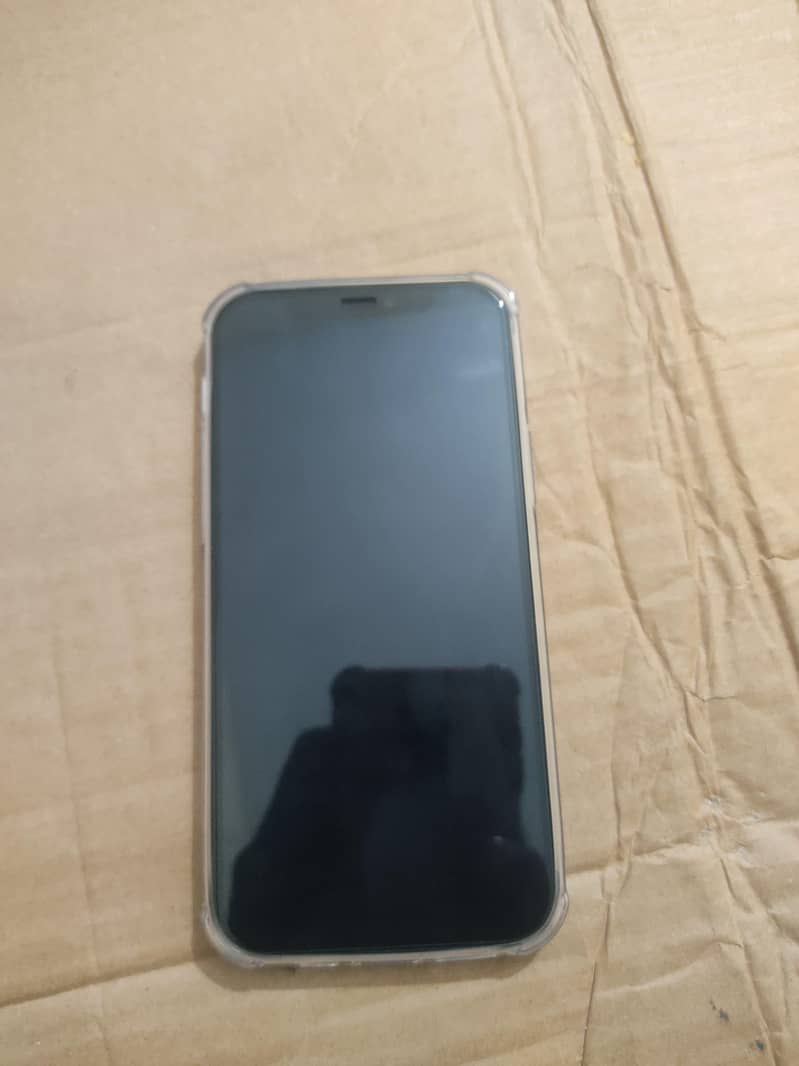 iPhone 12 1