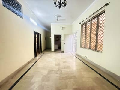 13 Marla Upper Portion For Rent