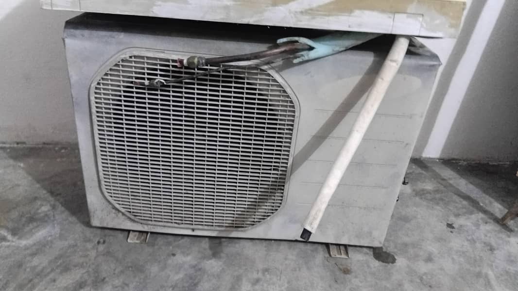 split Ac 0