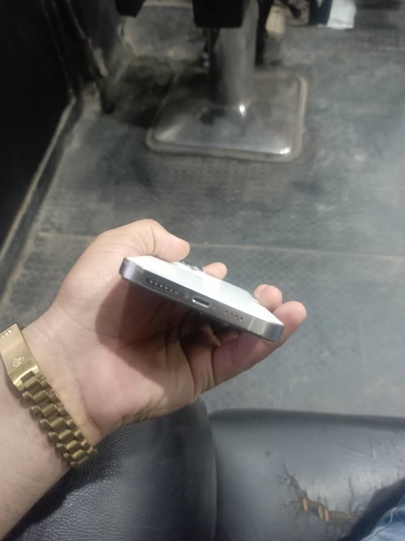 Apple iPhone 13 Pro Max better 84 1
