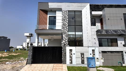 Prime Location House For sale In DHA Phase 8 - Block Z6 Lahore