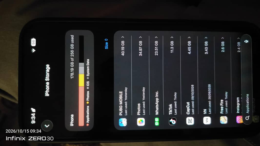 Apple iPhone 15 Pro Max 2