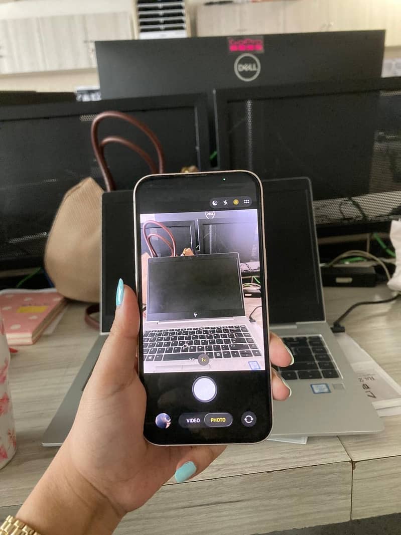 Apple iPhone 13 3