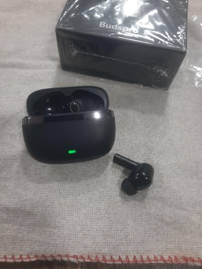 Ear buds Earpods