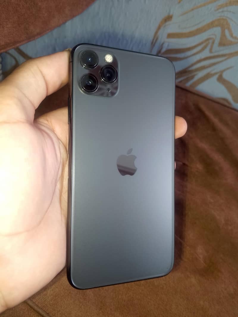Apple iPhone 11 Pro Max 0