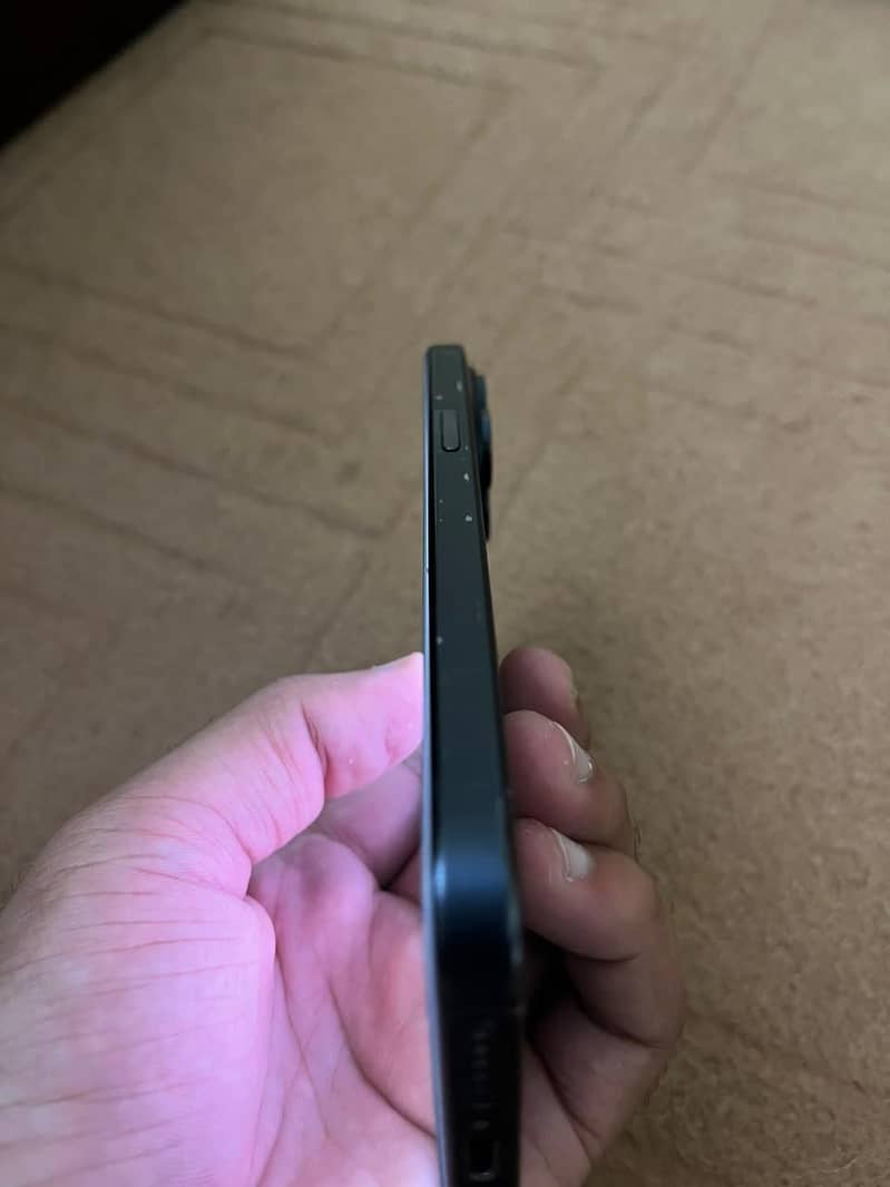 Apple iPhone 15 Pro Max 8