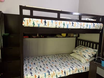 Solid wood bunk bed with 3rd bed / trundle bed)