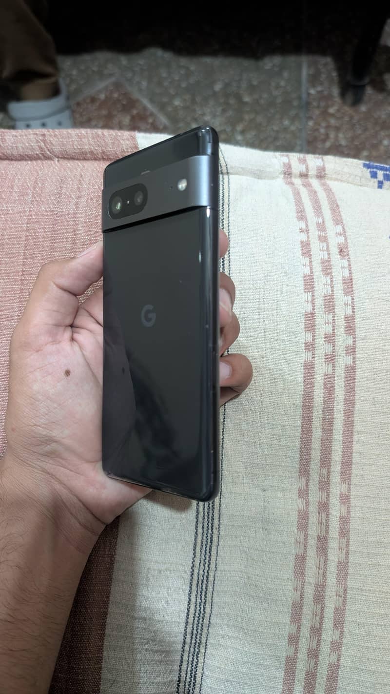 Google Pixel 7 , 8/256 0