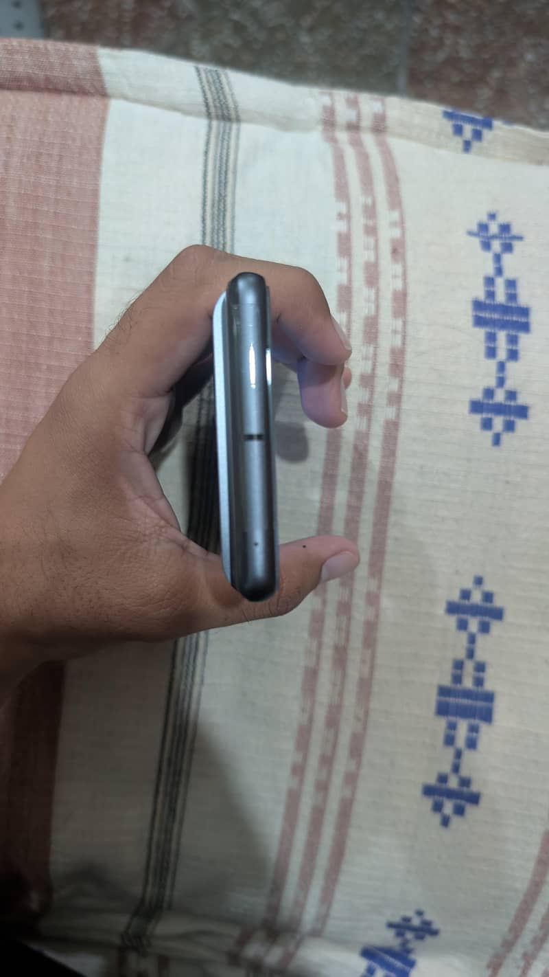 Google Pixel 7 , 8/256 1