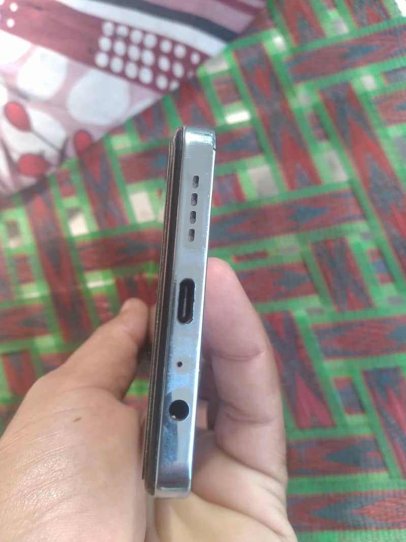 Infinix Note 30 Pro 3