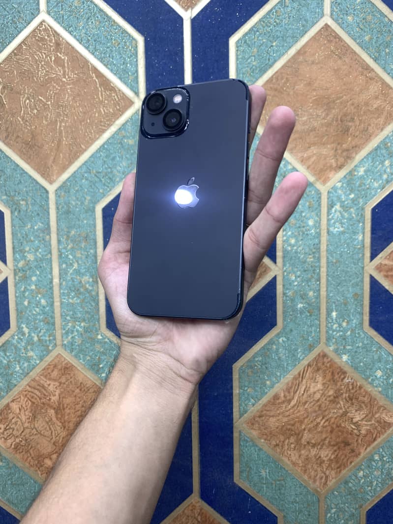 Apple iPhone 13 3