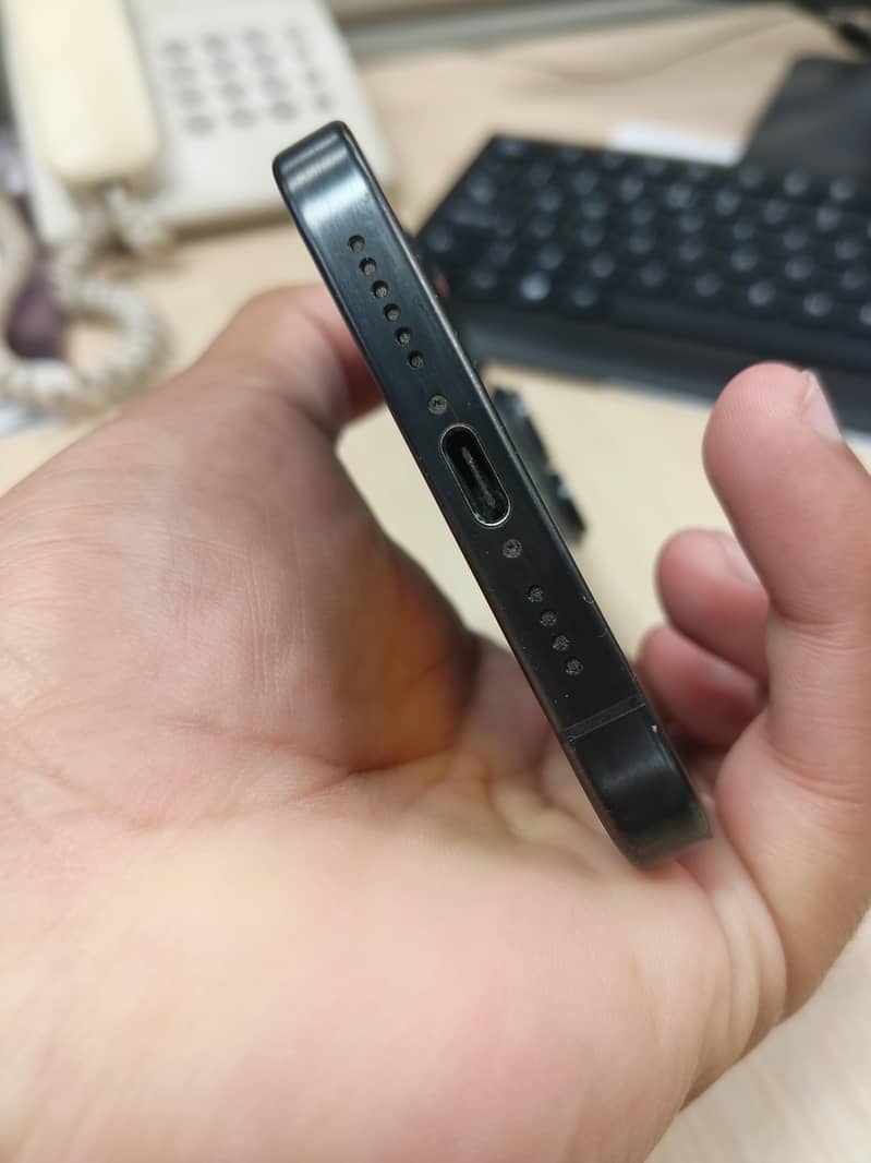 Apple iPhone 15 Pro Max 10