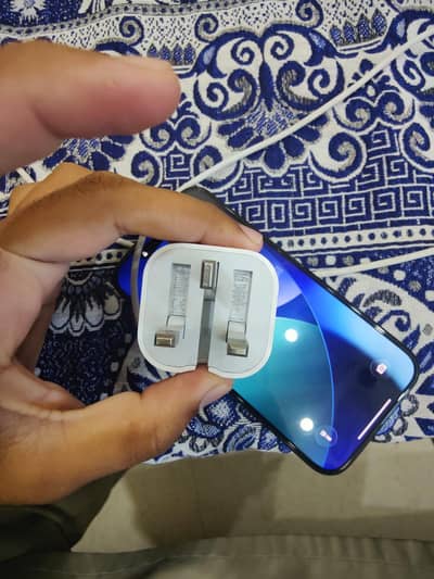 Apple iPhone 15 Jv 128 Gb With charger