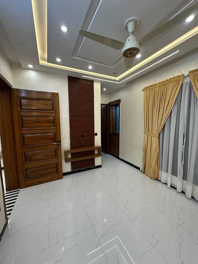 5 Marla Brand New Upper Portion For Rant CC Block Bahria Town Lahore